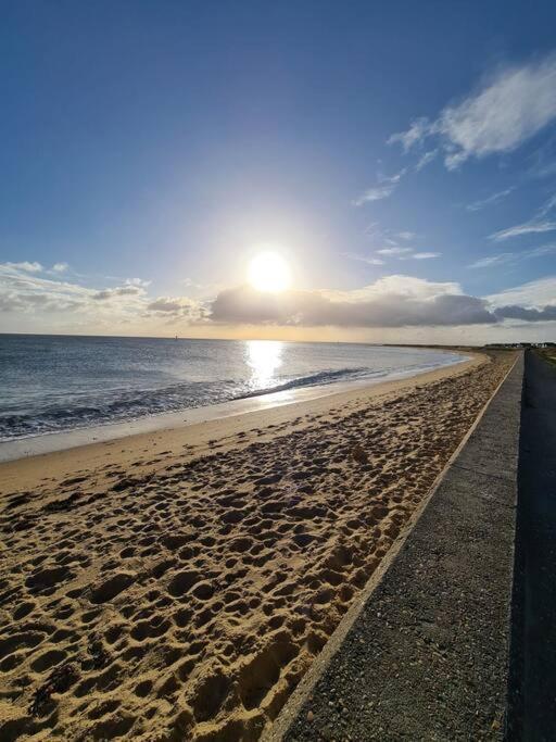 Awave From It All - Escape The City Life Jaywick Sands Eksteriør billede