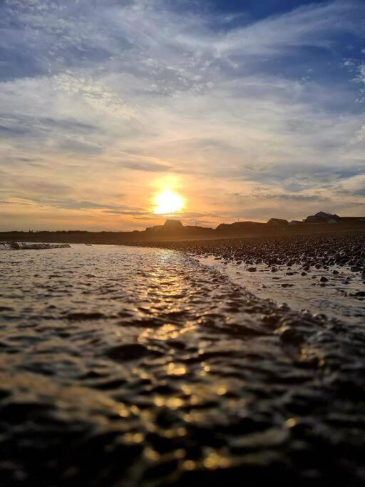 Awave From It All - Escape The City Life Jaywick Sands Eksteriør billede